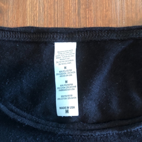 Bite lip tee - Picture 2 of 2